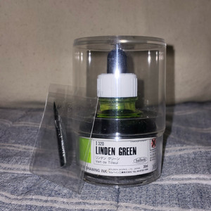 홀베인 드로잉 잉크 + 니코 G펜 촉