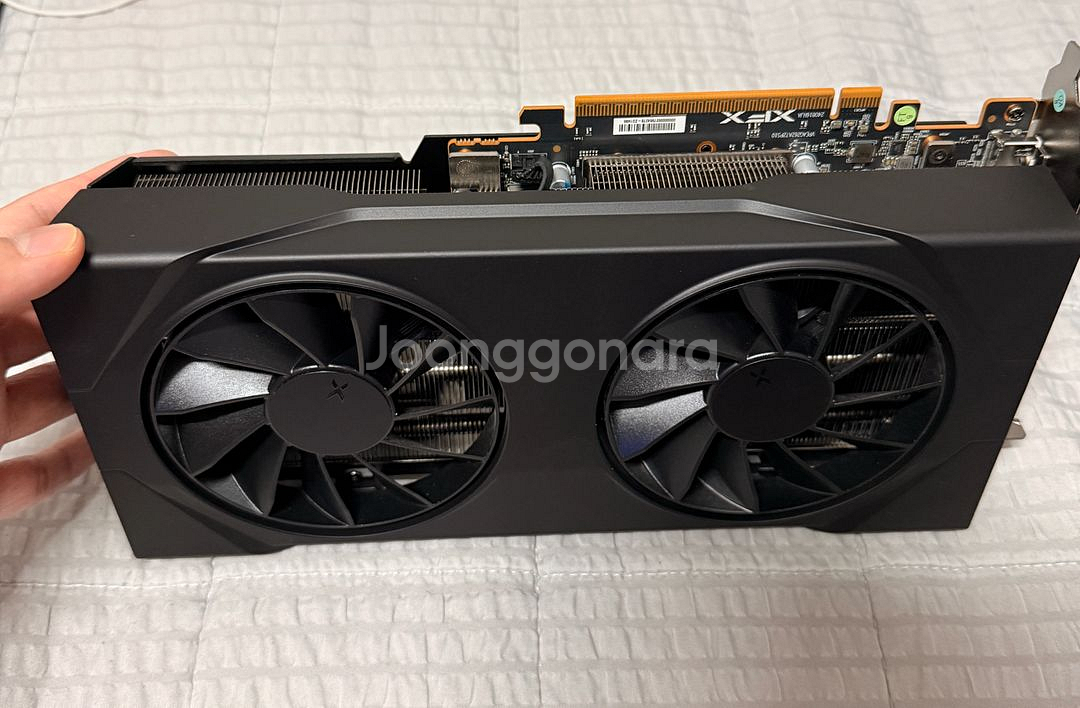 라데온 XFX 9060xt 16gb 팝니다--3