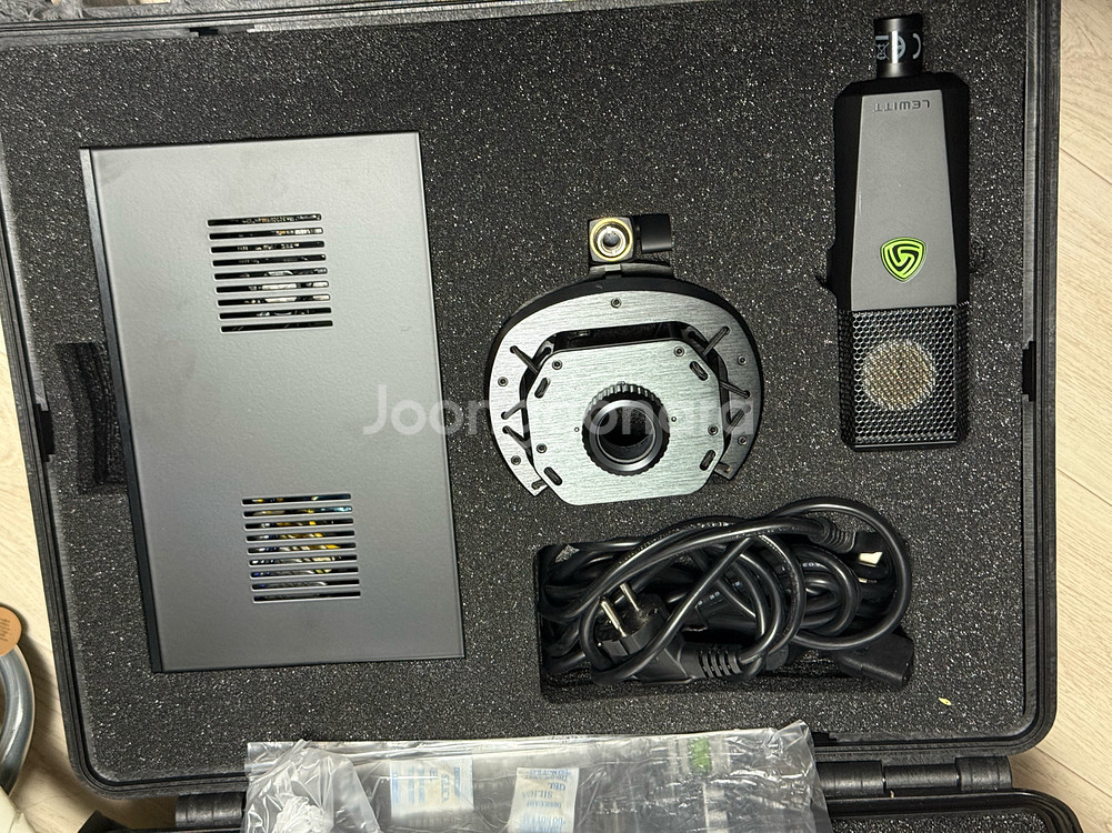 르윗 lct840 진공관 마이크 팝니다--1