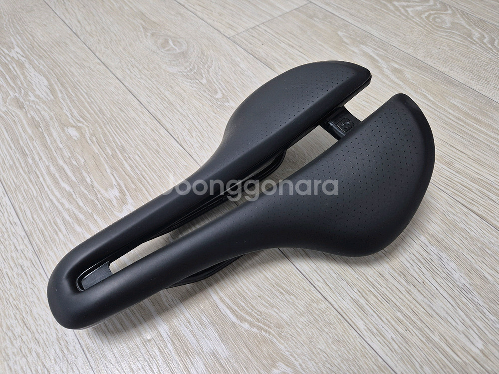 본트레거 에올루스 콤프 로드 자전거 안장 불용품 저렴 급처--1