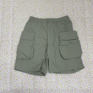 유니클로 & 르메르 콜라보 파라슈트 카고 쇼트 팬츠