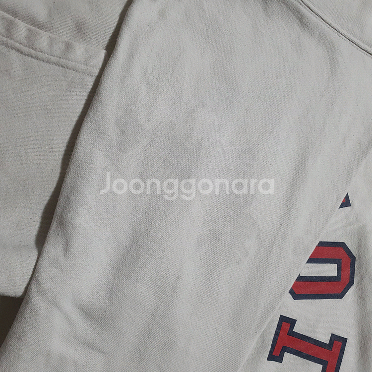 OIOI 오아이오아이 맨투맨 티셔츠 포켓 아이보리 5252 by O!Oi 시그니처 화이트 흰색 스웨트셔츠 로고--4