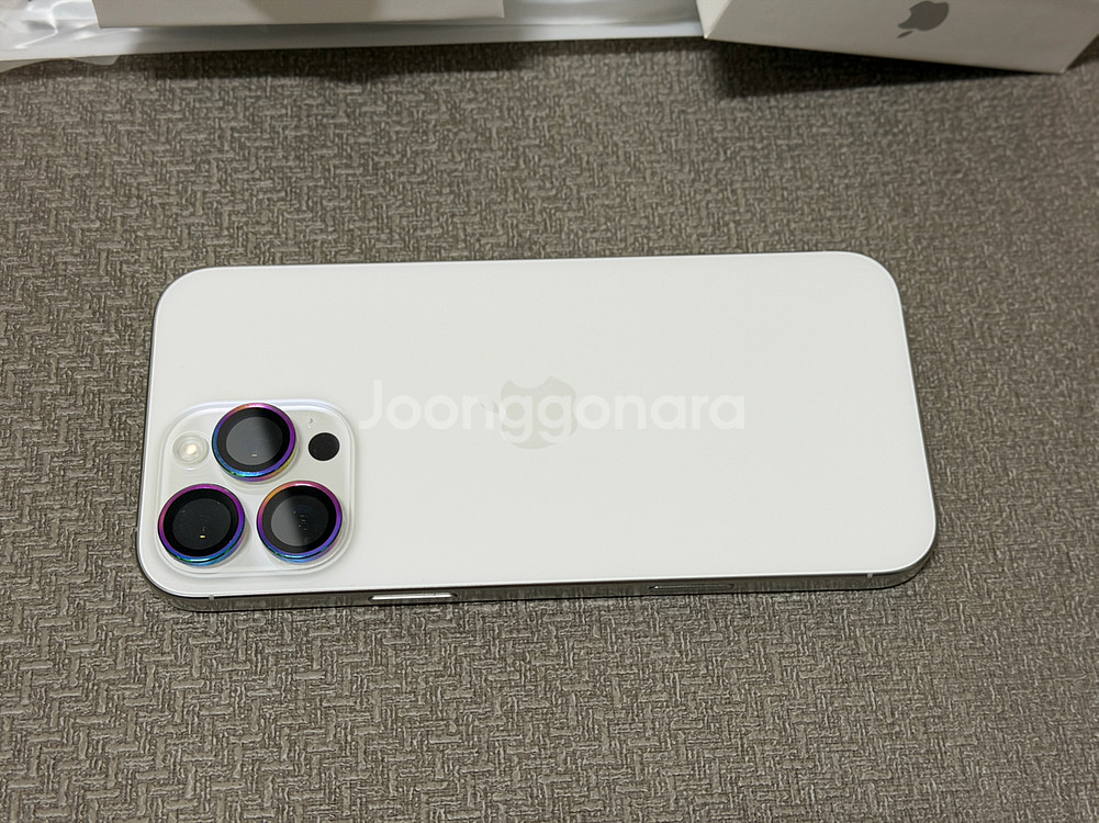 아이폰 16 프로맥스 화이트 512G 초S급 팝니다--2