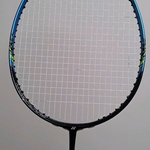 요넥스 나노플레어 700 4U 판매 (보상X) 배드민턴