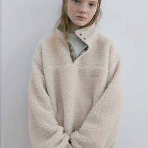 노컨텐츠 플리스 팝니다 오늘 택 떼고 1회착용 택포