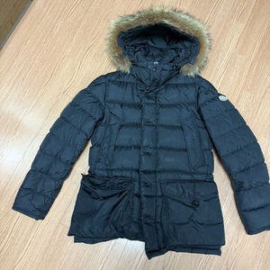 몽클레어 클루니 2사이즈 정품 싸게팝니다.