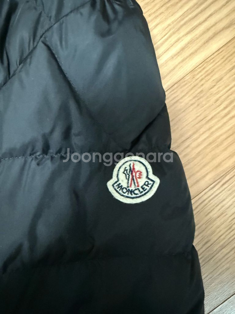 몽클레어 클루니 2사이즈 정품 싸게팝니다.--2