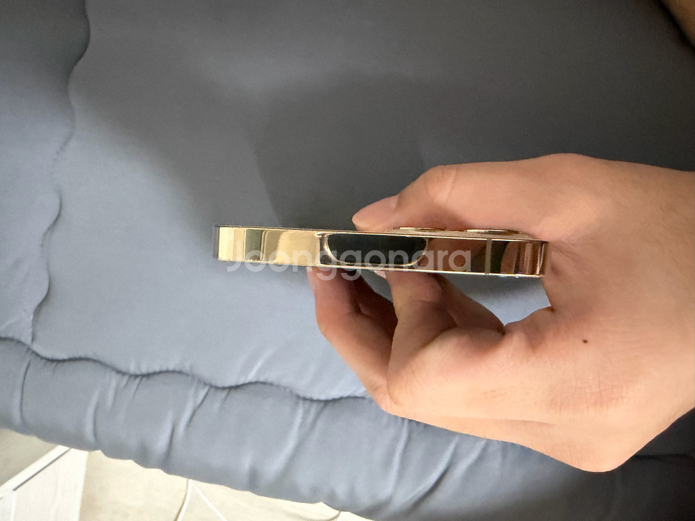 아이폰12 프로 골드--6