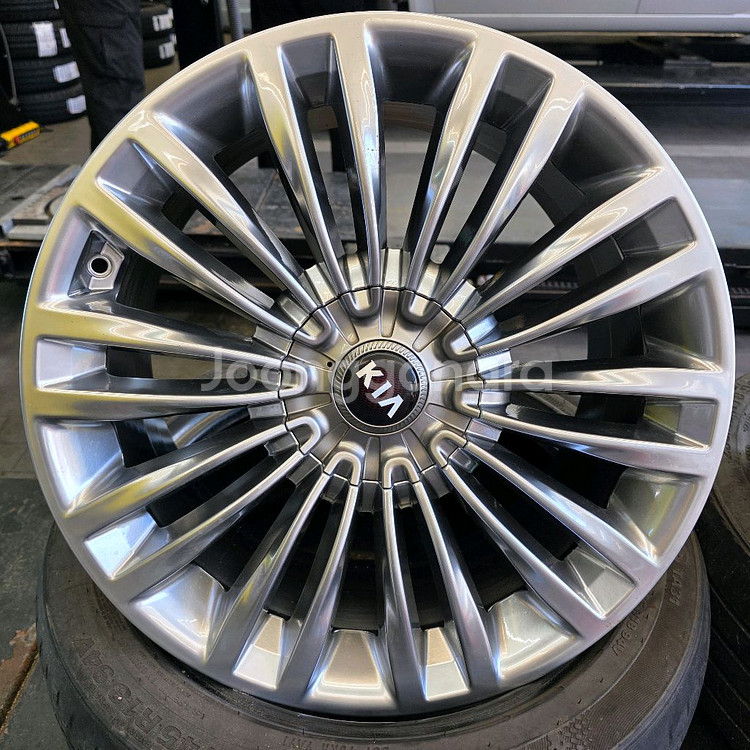 더 K9 19인치 정품 휠 세트 팔아요--3