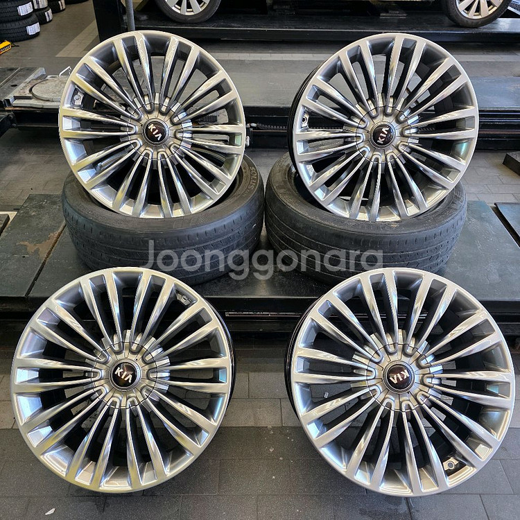 더 K9 19인치 정품 휠 세트 팔아요--0