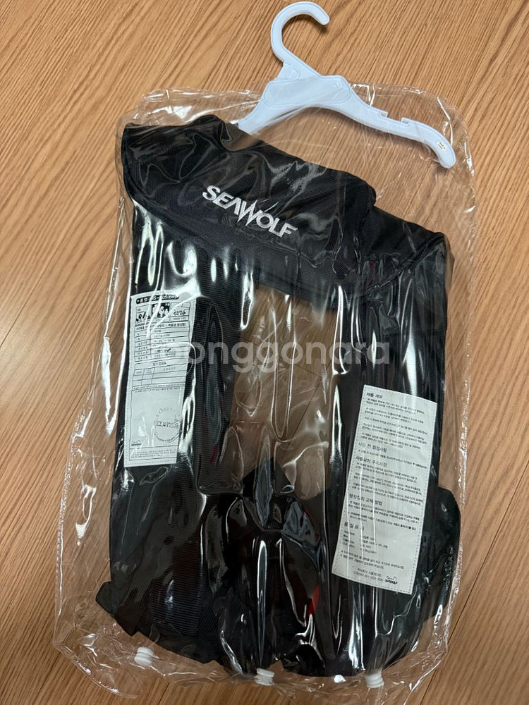 선상용 자동팽창식 구명조끼 쌔거팝니다.--1