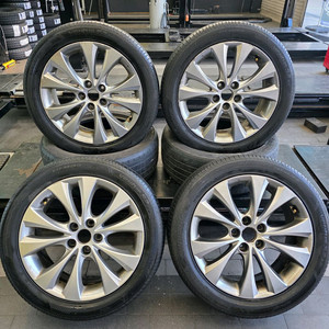 그랜져 HG 18인치 순정 중고 휠타이어 세트 팔아요 245 45 18