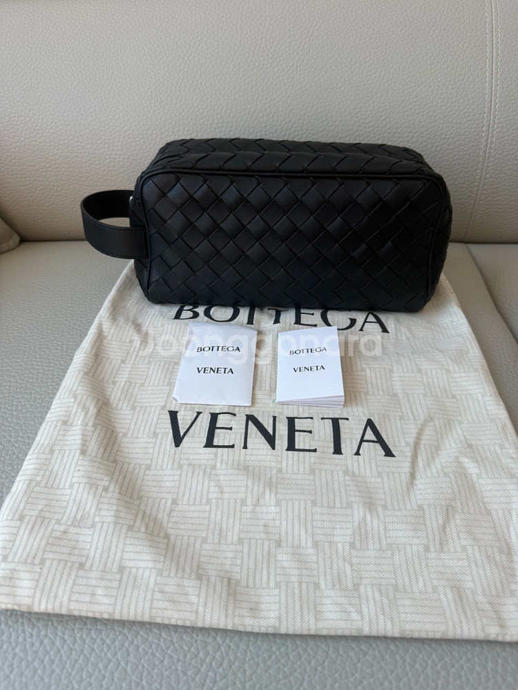 보테가베네타 인트레치아토 트레블 파우치 팝니다--1