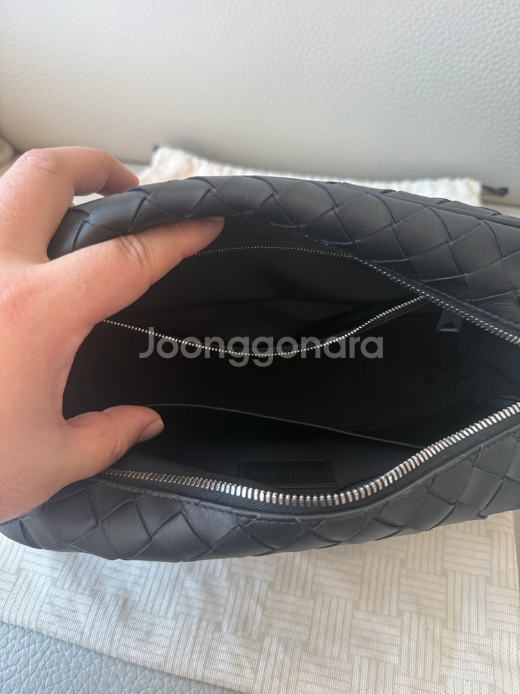 보테가베네타 인트레치아토 트레블 파우치 팝니다--6