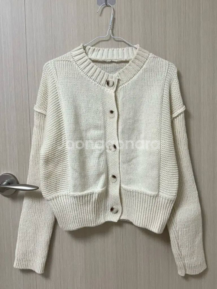 두툼한 아이보리 니트 가디건--0