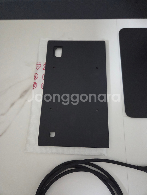 LG모니터 24MD4KL 팝니다.--1