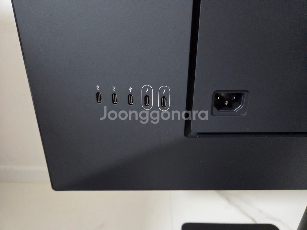 LG모니터 24MD4KL 팝니다.--4