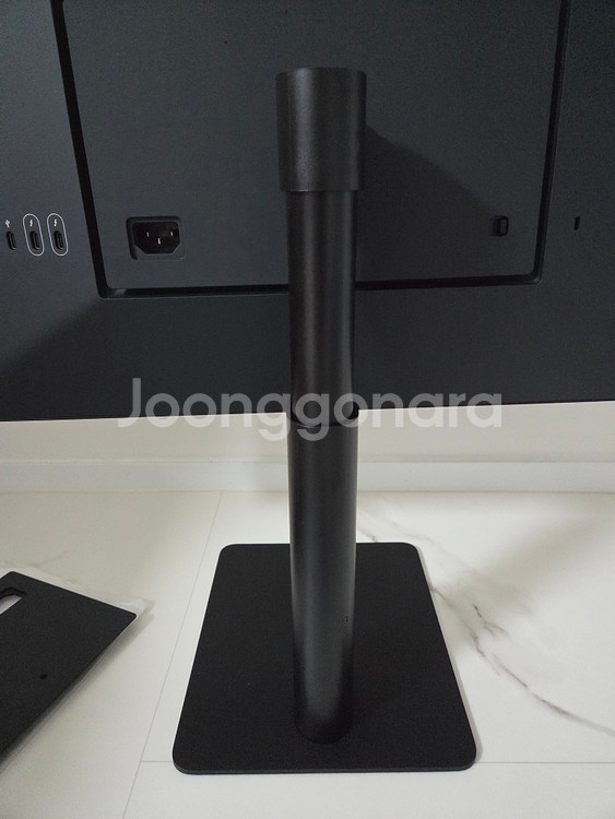 LG모니터 24MD4KL 팝니다.--3