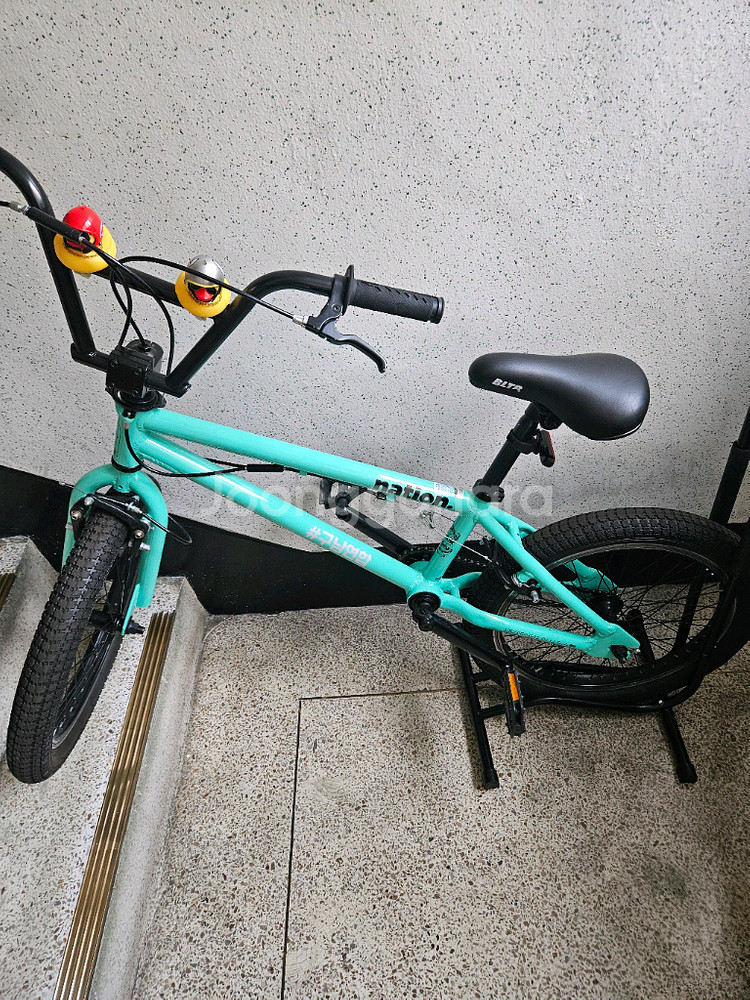 신품급 BMX 묘기형 360도 회전되는 자전거--0