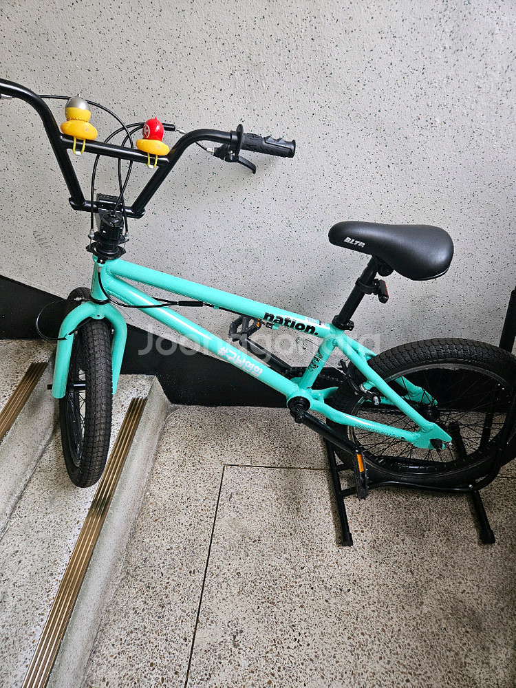 신품급 BMX 묘기형 360도 회전되는 자전거--1