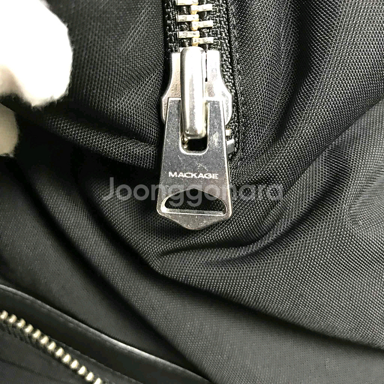 [클로젯][44]맥케이지 딕슨 실버퍼 숏 다운 패딩--5