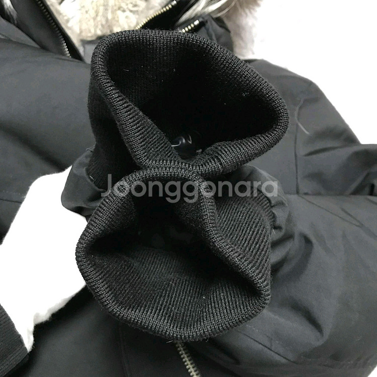 [클로젯][44]맥케이지 딕슨 실버퍼 숏 다운 패딩--9