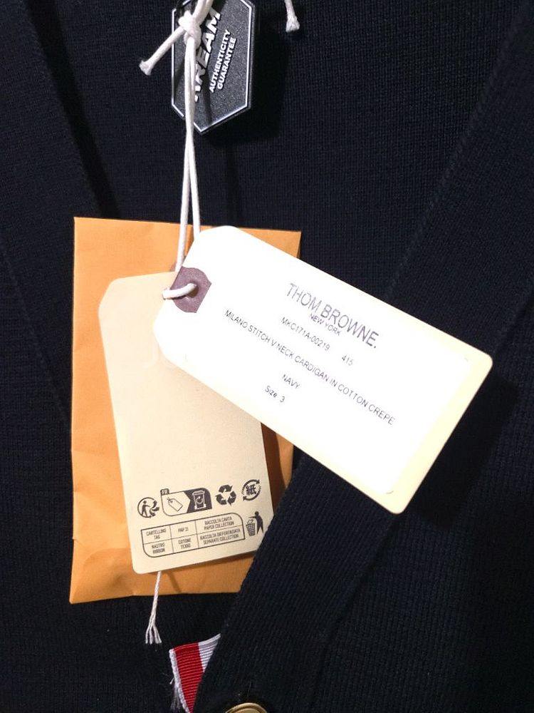 [새상품급,3] 톰브라운 밀라노스티치 금장 가디건--2