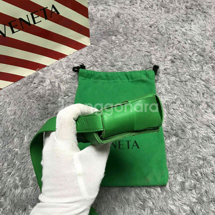 [클로젯][더스트 구성]보테가베네타 미니 카세트백 그린--9