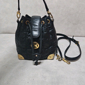 매트로시티 패턴 버킷백