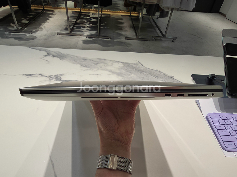 Dell XPS 17 9720 최고급 노트북 신품급 (워런티 26년 2월)--3