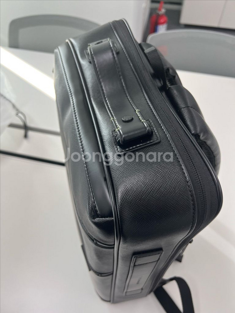 쌤소나이트 레드 가방 백팩 (투웨이) 판매 합니다--3