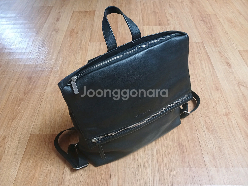 만다리나덕(정품) 남성 여성 올 가죽 백팩 (블랙) (상태 최상급)--2