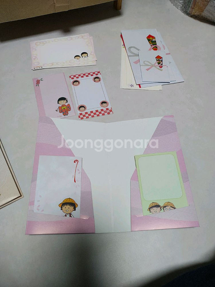 (고전희귀) 마루코는아홉살 치비비마루코 엽서 편지지 세트 팝니다마루코는아홉살 엽서2장 작은 봉투 2장과 일반 편지지--1