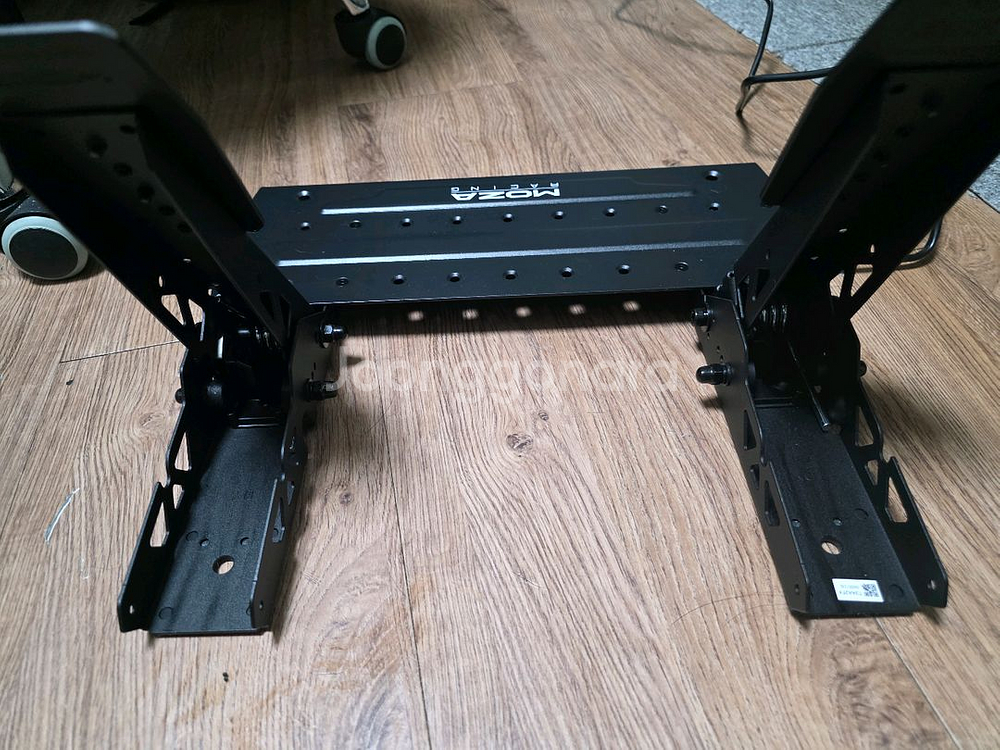 moza r5 레이싱휠 2페달--4