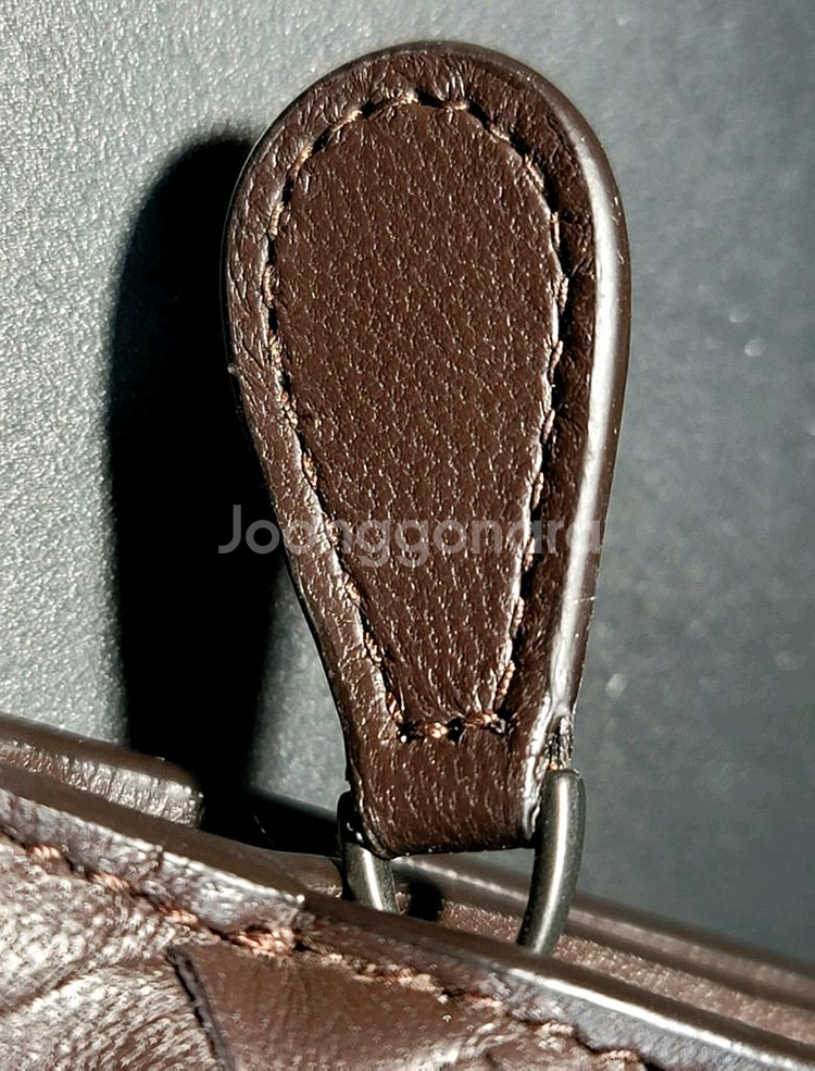 보테가베네타 여성장지갑--8