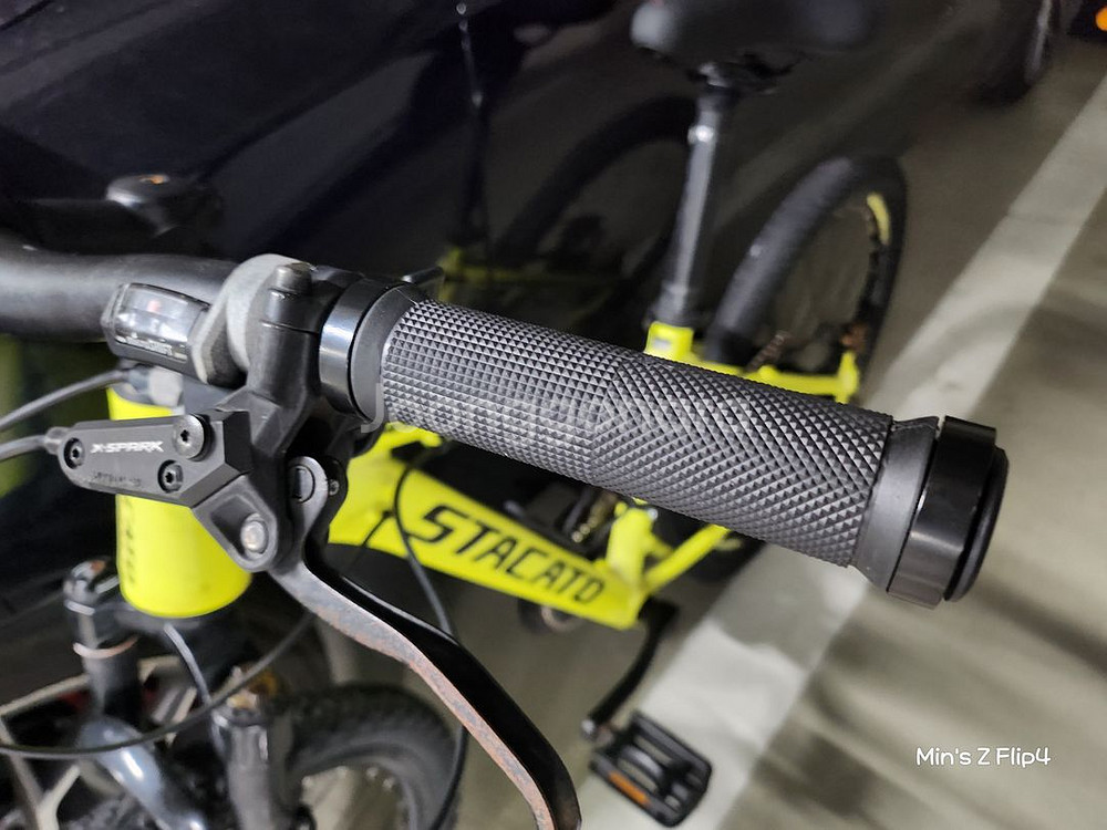 스타카토 테라노바 24인치 어린이 자전거 급처--1