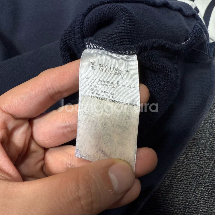 톰브라운 사선완장 맨투맨--6