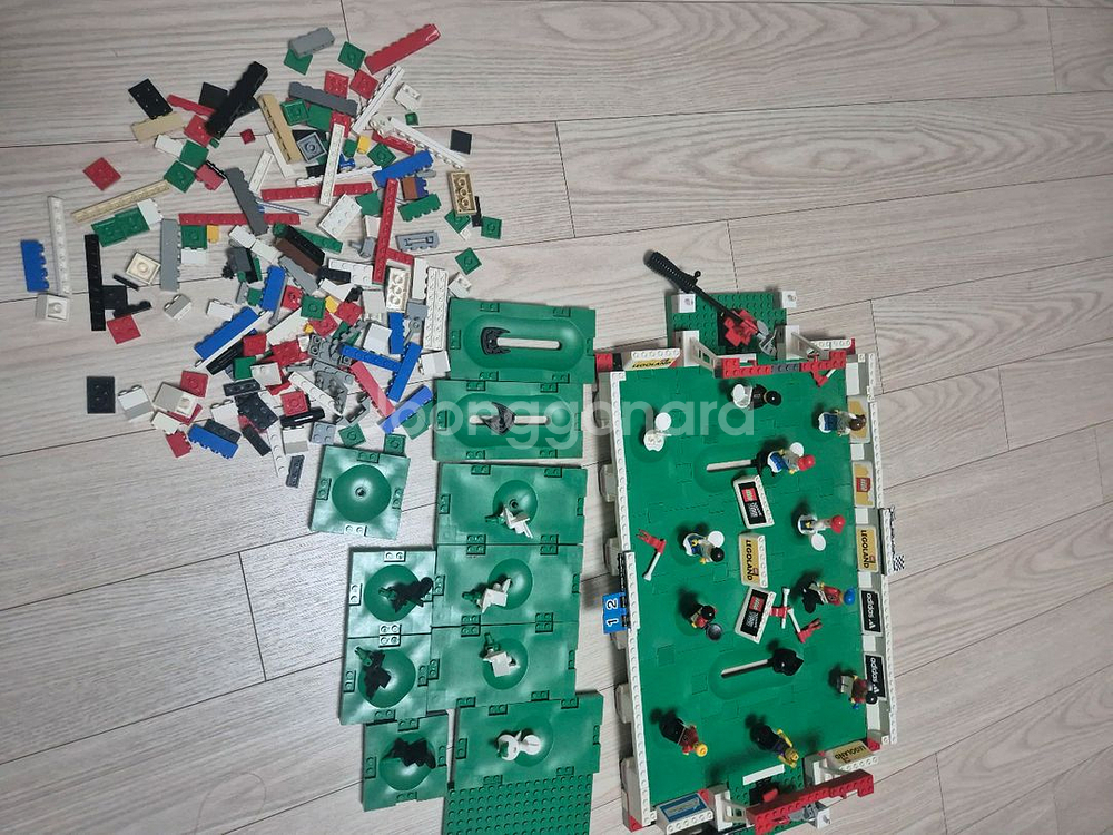 레고 올드 축구세트 3만에팝니다--0