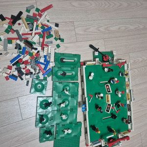 레고 올드 축구세트 3만에팝니다