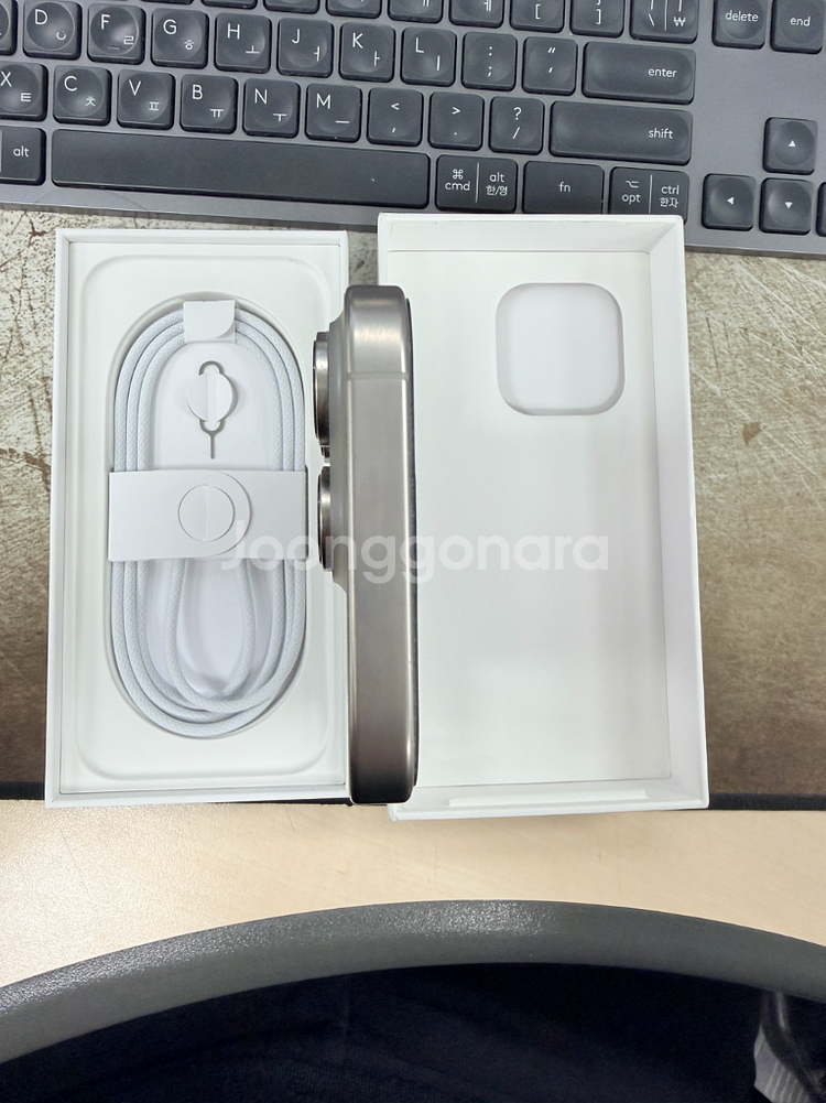 아이폰 16 프로 512GB 데저트티타늄 판매--4