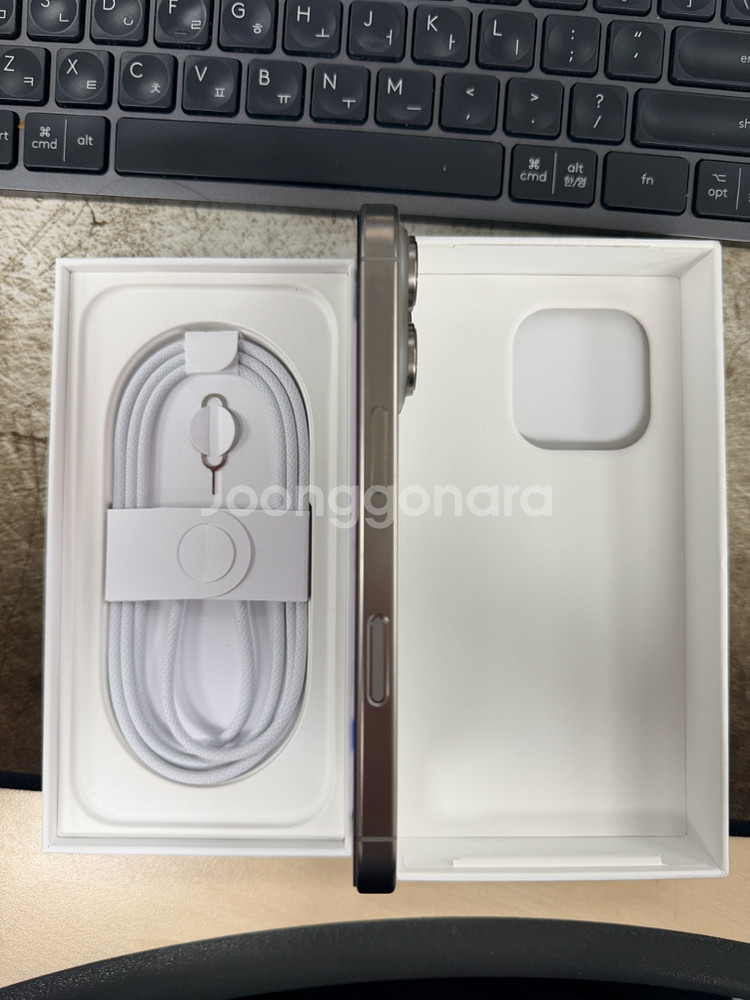 아이폰 16 프로 512GB 데저트티타늄 판매--2