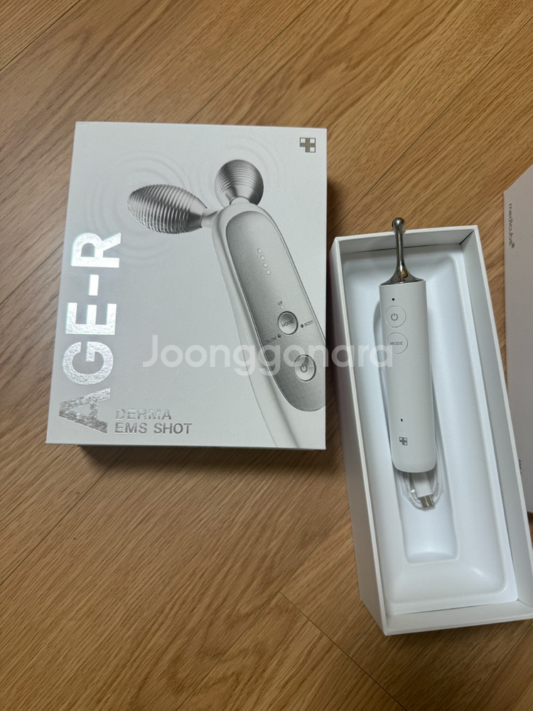 메디큐브 에이지알 EMS샷--0