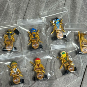 레고 닌자고 10주년 미니피규어 세트