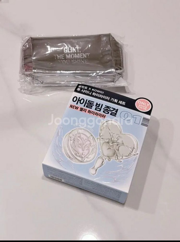 새상품 글린트 투 샤이니 하이라이터 01 토슈즈 + 카우기 파우치--0