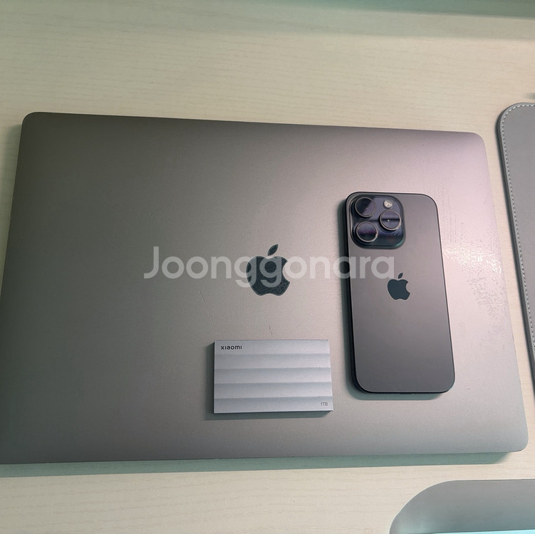 아이폰 15 프로 1tb& 맥북프로 16 2019 터치바 2tb--0