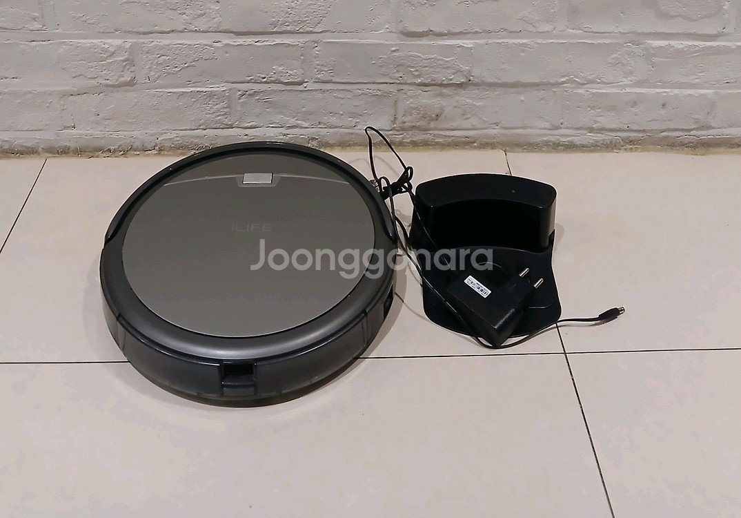 [로봇청소기] 무선 청소기 팝니다--8