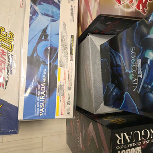 메가하우스 배리어블액션 하이스펙 뉴아스라다 AKF-0/G 팝니다