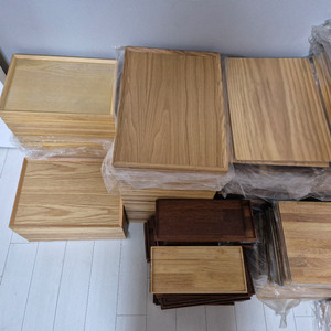 식품관 베이커리 카페 원목 디스플레이 인테리어 플레이팅