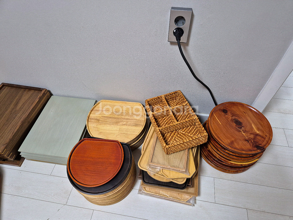 식품관 베이커리 카페 원목 디스플레이 인테리어 플레이팅--5