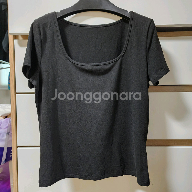 (새상품) 스퀘어넥 반팔티--0